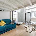 Modern Apt 300Mt From Milano Central Station!