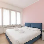 Luxury Apartment Near Bocconi Zamenhof 7