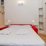 Porta Romana Apartment - Giulio Romano 15