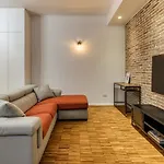 Beplace Apartments In Isola