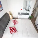 Duomo 10 Min Cozy Suite Netflix + Wifi