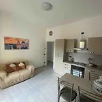 Isola District,Famous Area, Space Flat, Lightful,6 Pax
