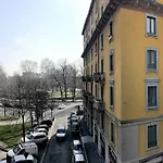 Lovely Flat With Park View