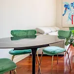 Peaceful Apartment In Porta Venezia