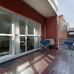 Guesthost - Industrial Design Apt Near M4 Tolstoj