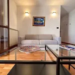 Bwr - Bilocale Con Terrazzo, Via Gonin