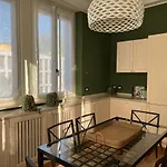 Rebecca\'S Milano Collection: Manzoni