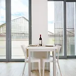 Cenisio Elyon Apartment