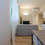 I Host Apartment - Ranzoni 1