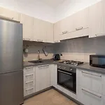 I Host Apartment - Montesuello 9