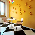 Wonderland Apartment In Milan Shopping Area, Ac, Wifi And Subway