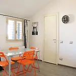 Corso Buenos Aires 35 Holiday Home