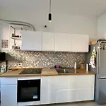 Blue Guest House Howme