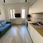 Blue Guest House Howme