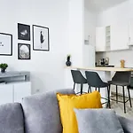 Centrale Elyon Apartment