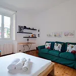 Xenia Apartments - Central Studio Apartment In Navigli Area