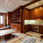 San Babila Apartment