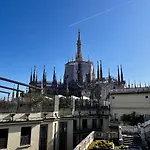 Big Duomo View Sailboat-Inspired Penthouse