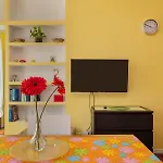 Xenia Apartments - Cozy Studio 10 Min From Linate