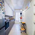 Stylish And Perfect Place For Families And Friends