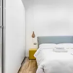 Milano Corso Genova 4Pax Wi-Fi