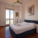 Hacca Collection - Isola 1Br