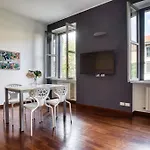 Just Urban Stays - Delightful Apartment - Porta Romana