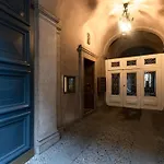 Monte Napoleone Split-Level Terrace Apartment - Top Collection