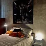 Oneroom