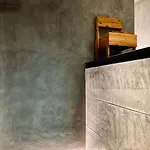 Oneroom