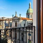 Duomo Dietro L\'Angolo