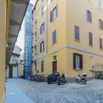 The Best Rent - Spacious Two Bedrooms Apartment Near Porta Romana