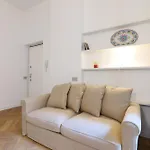Elegant Suite In Repubblica Brera