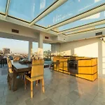 Luxury Penthouse With Stunning View And Hammam