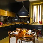 Luxury Bohemian Suite With Private Garden In Milan