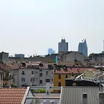 wonderful flat milano center