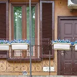 Milano City Apartments - Modern Studio Flat