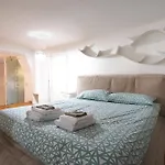 Aleardi 14 - Suite Apartment