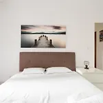Corvetto M3 - Bright Apt. With Balcony!