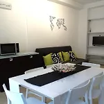 Design & Fashion District Apartment