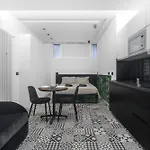 Pag60 -Crescenzago-Luxury Green House
