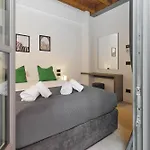 Just Urban Stays - Boutique Apartment With Parking And Gym