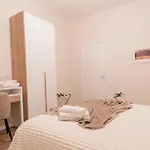 I Host Apartment - Campiglio 13
