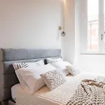 Ihost Luxury - Petrella 18 2Dx