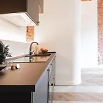 Ihost Luxury - Petrella 18 2Dx