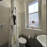Studio In Zona Loreto Vicino Metro Mm1 E Mm2 - Lippino