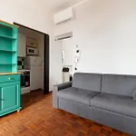 Crescenzago Cosy Apt!