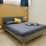 Spacious 2 Room Apartment