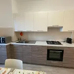La Petite Maison Milanese In Centro