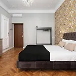 Classbnb - Elegant Apartment Near The City Center
